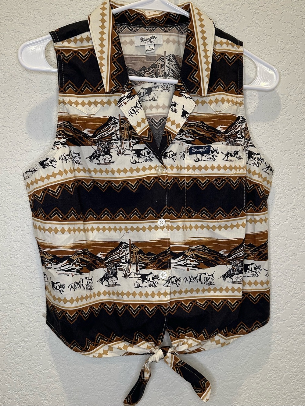 Wranglers Retro Women’s Western Sleeveless Shirt - Picture 3 of 6